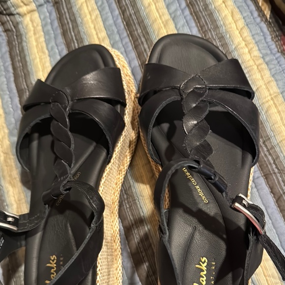 Clarks signature wedges with contour cushion size 6 1/2 - Picture 4 of 6